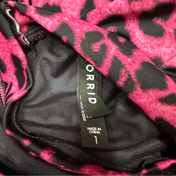 TORRID swimsuit rashguard and capri set, women’s plus size 1, 1X. - Picture 6 of 15